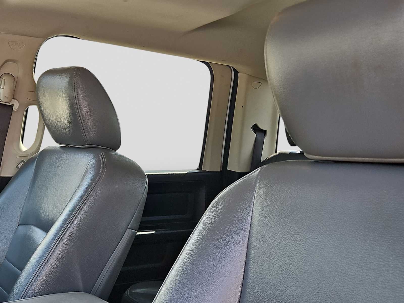 2017 RAM 2500 Tradesman Crew Cab 4x4 8' Box