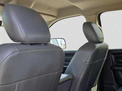 2017 RAM 2500 Tradesman Crew Cab 4x4 8' Box
