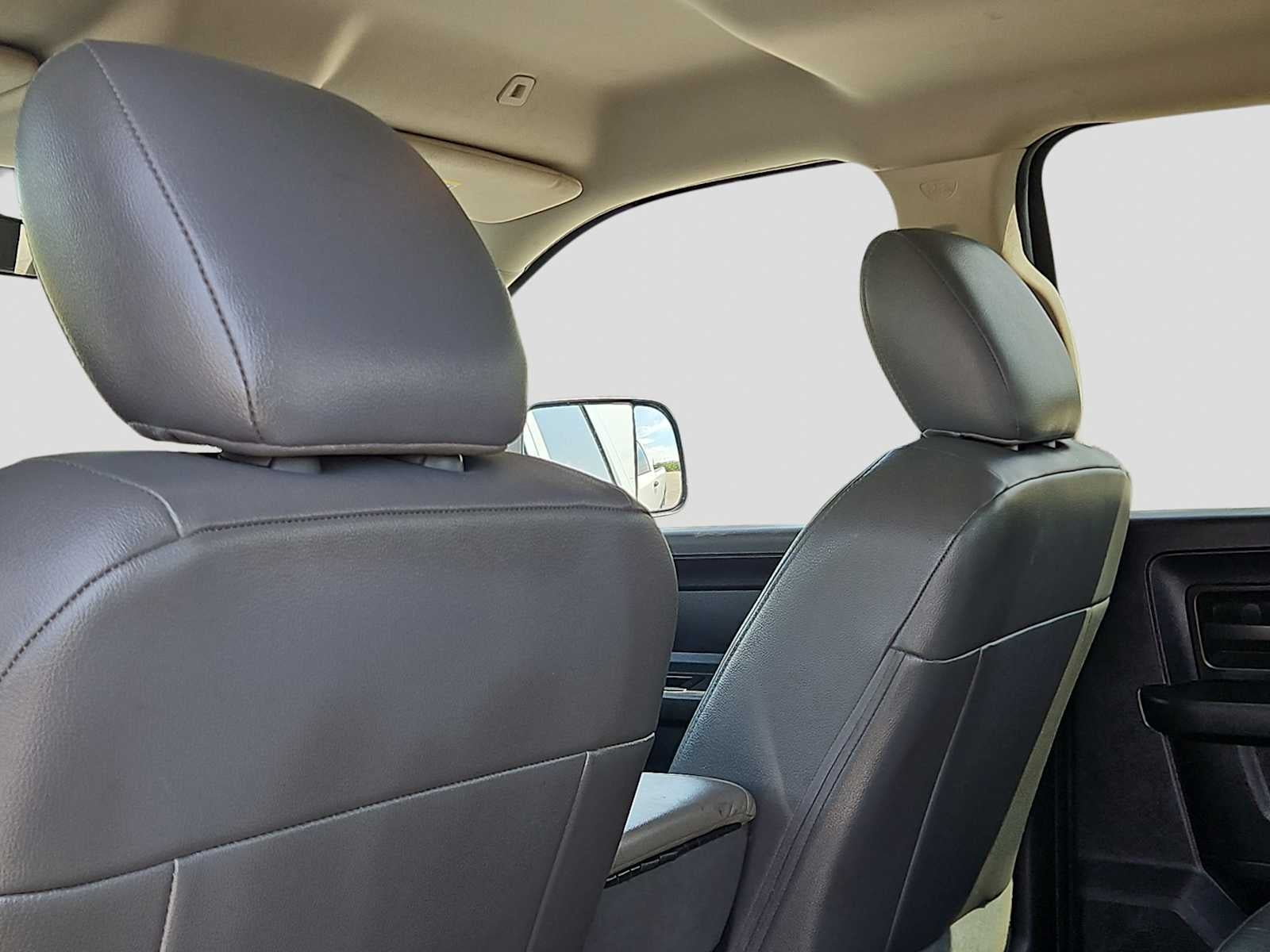 2017 RAM 2500 Tradesman Crew Cab 4x4 8' Box