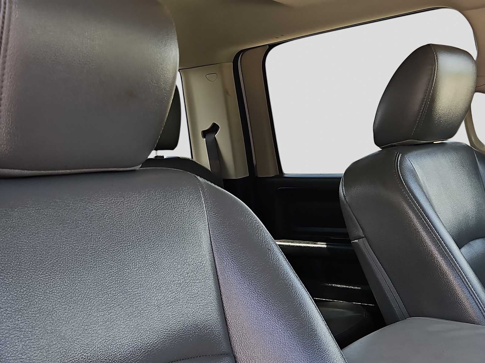2017 RAM 2500 Tradesman Crew Cab 4x4 8' Box