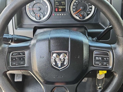 2017 RAM 2500 Tradesman Crew Cab 4x4 8' Box