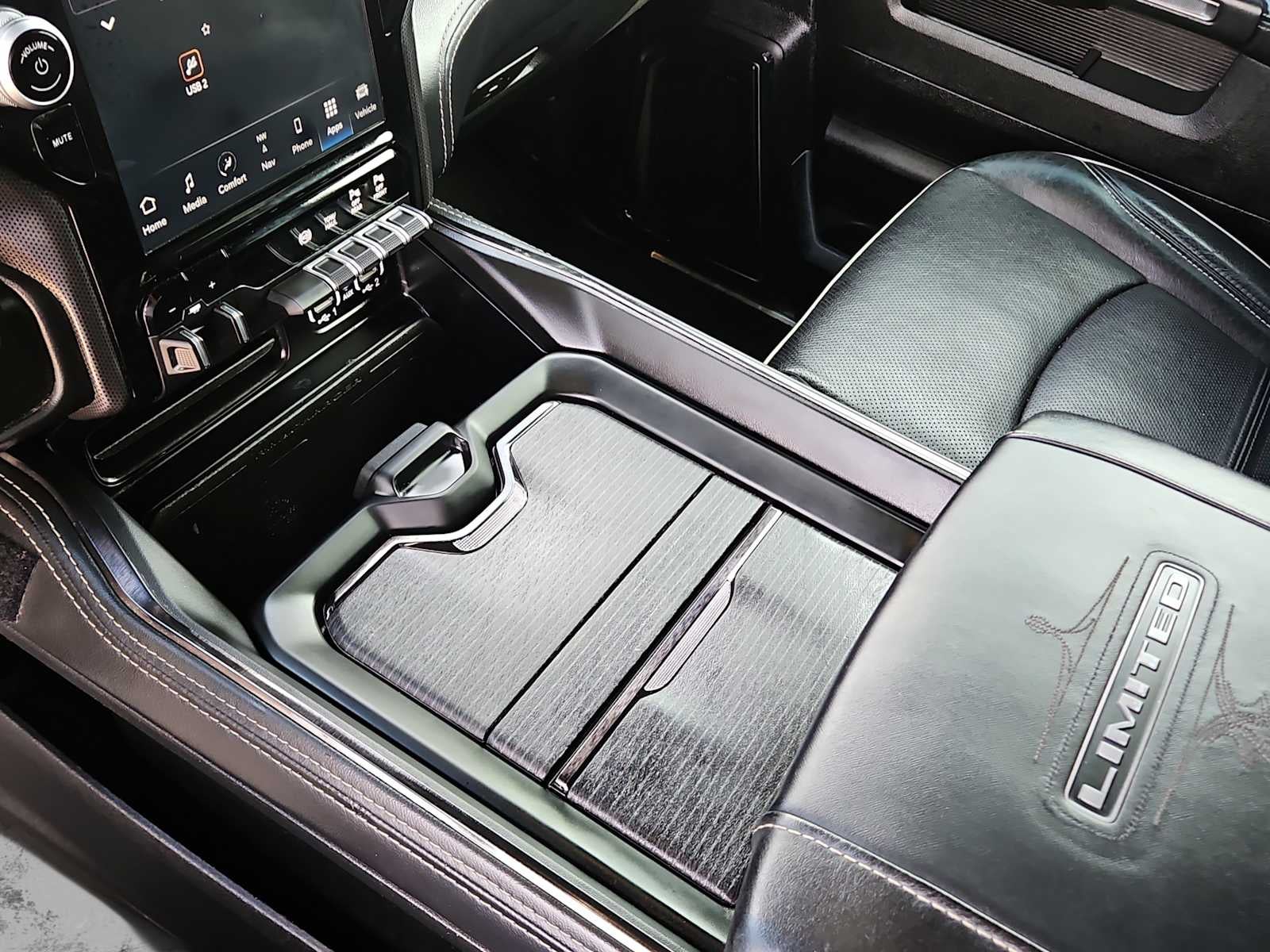 2024 RAM 2500 Limited Crew Cab 4x4 6'4' Box