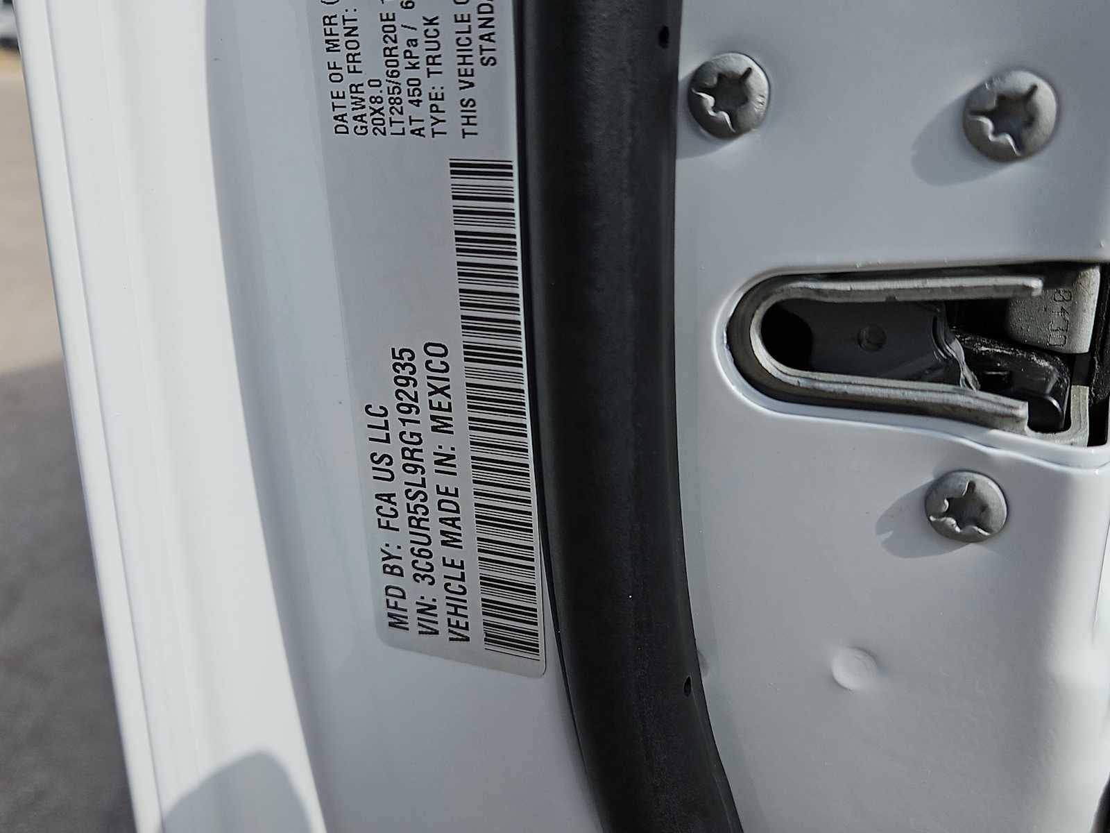 2024 RAM 2500 Limited Crew Cab 4x4 6'4' Box