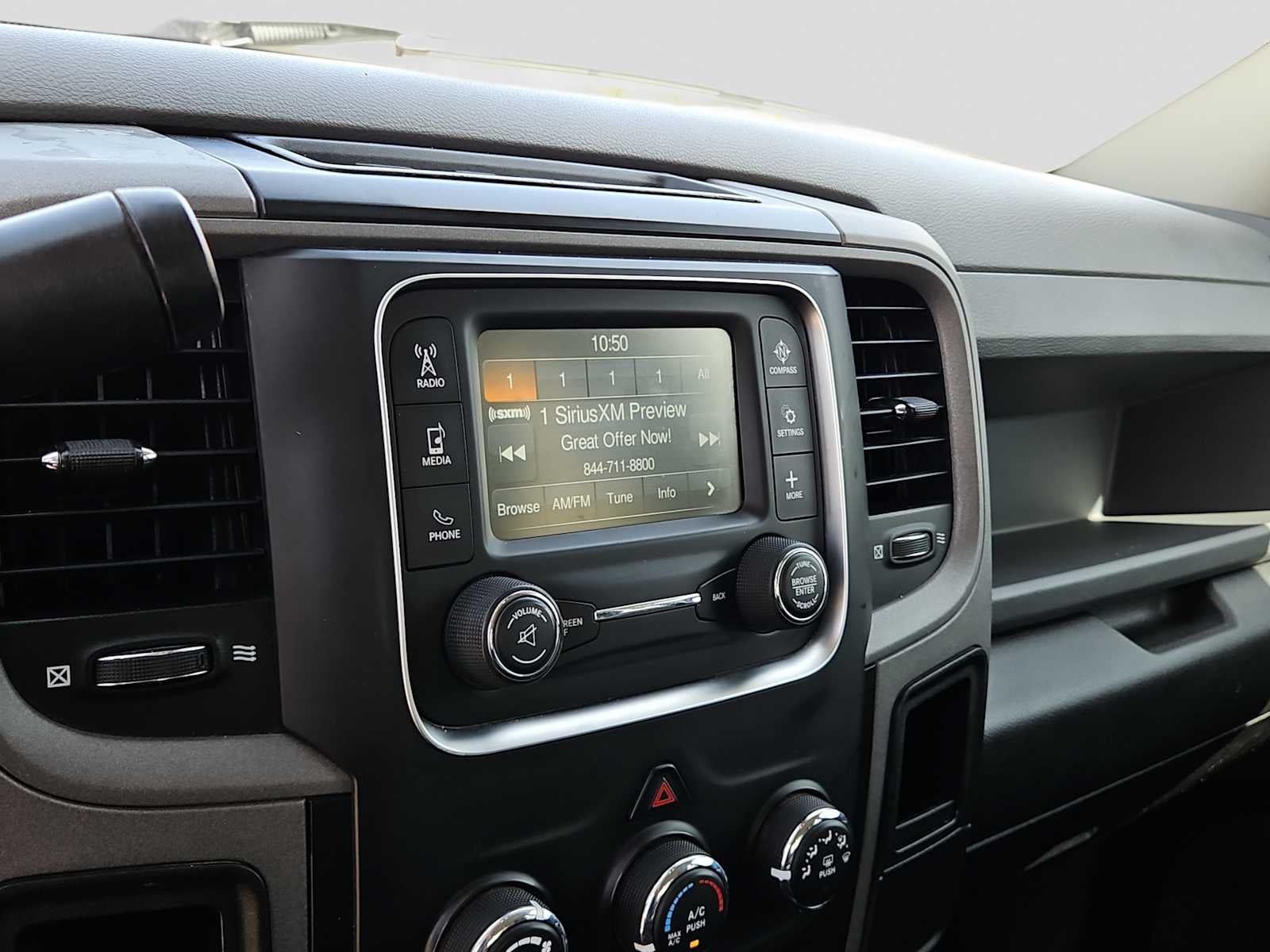 2018 RAM 3500 Chassis Cab Tradesman/SLT/Laramie