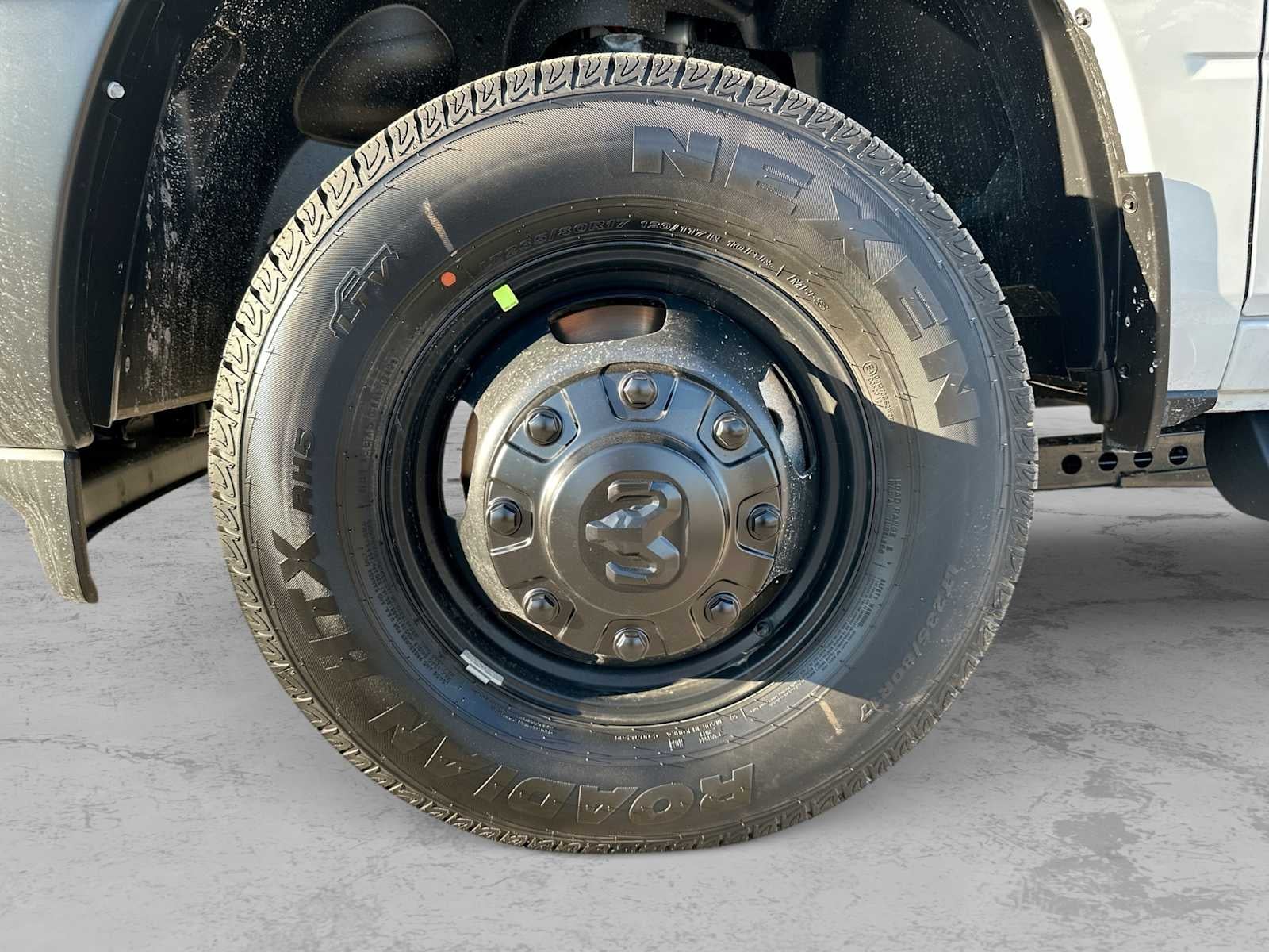 2027 RAM 3500 Chassis Cab RAM 3500 TRADESMAN CREW CAB CHASSIS 4X4 60' CA
