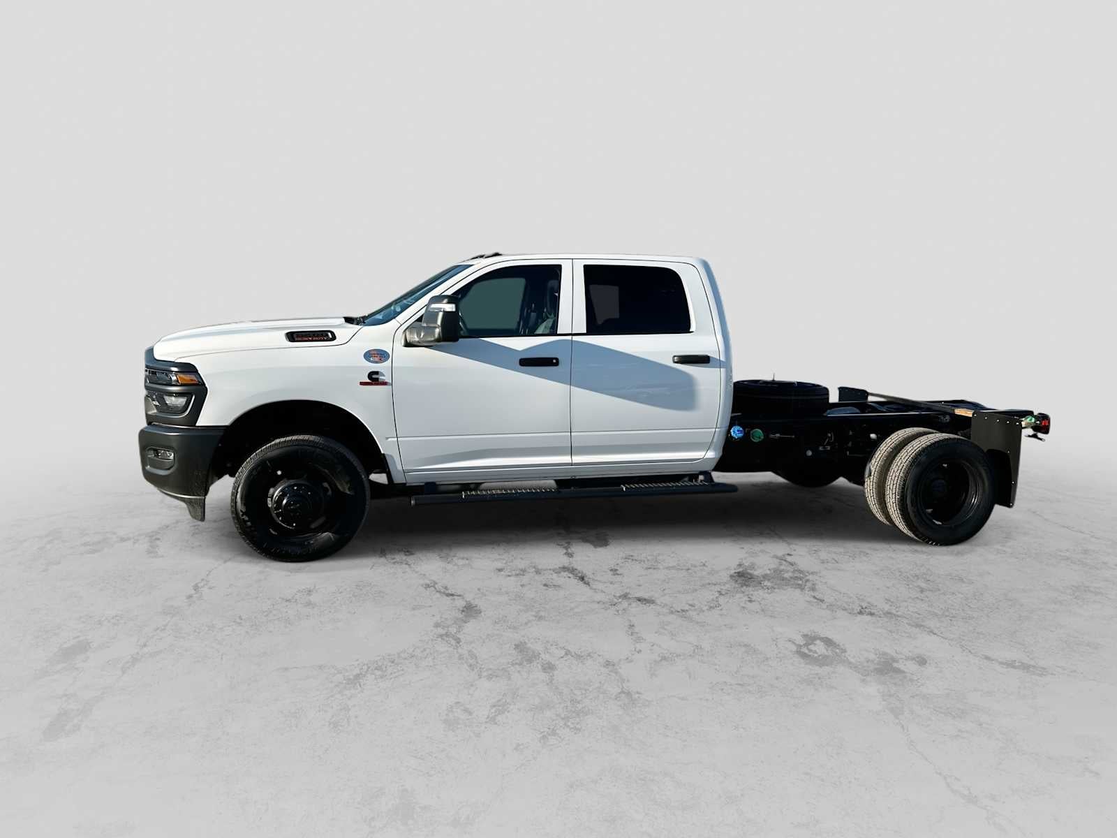 2027 RAM 3500 Chassis Cab RAM 3500 TRADESMAN CREW CAB CHASSIS 4X4 60' CA