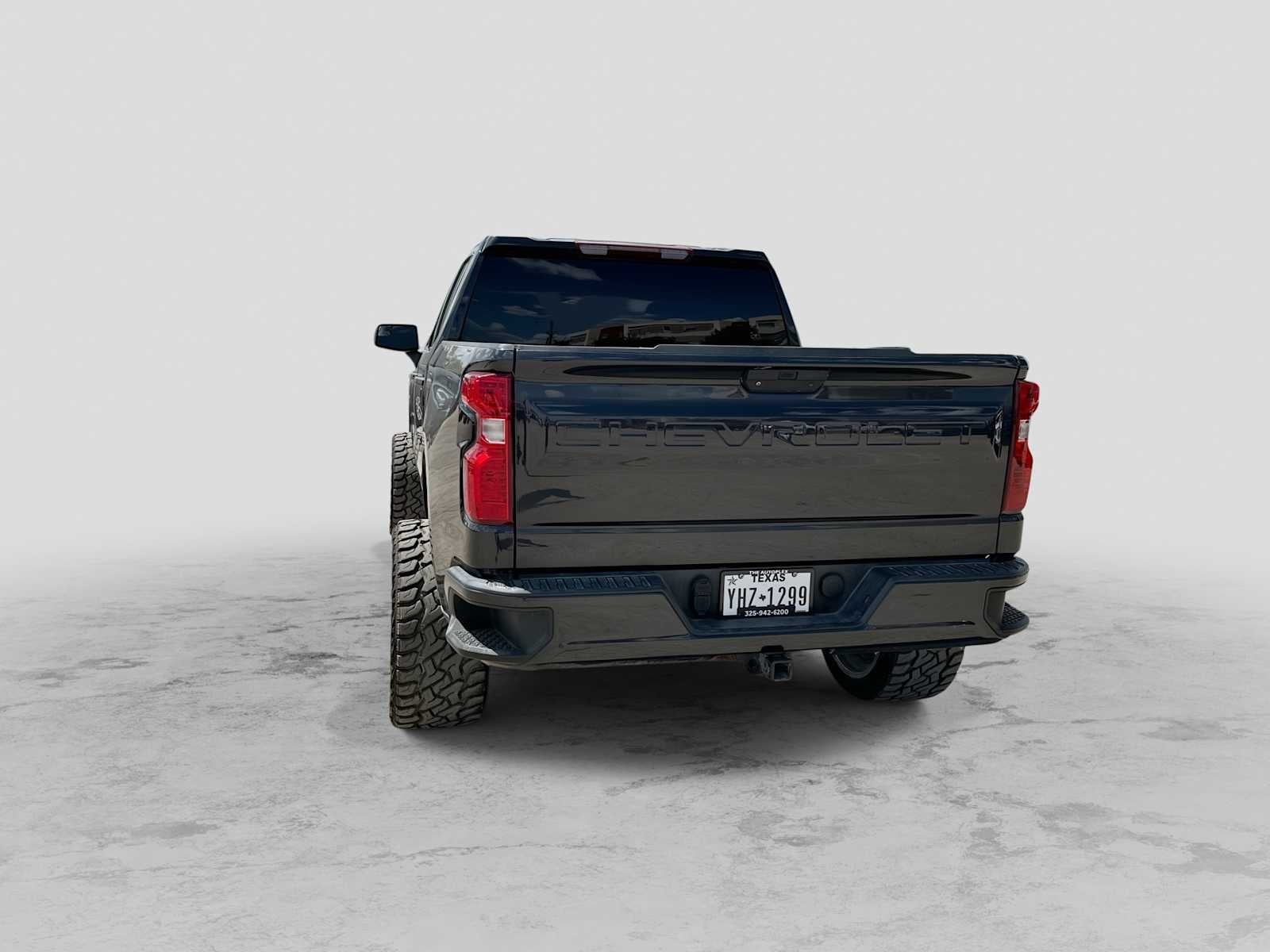2023 Chevrolet Silverado 1500 2WD Crew Cab Short Bed Custom