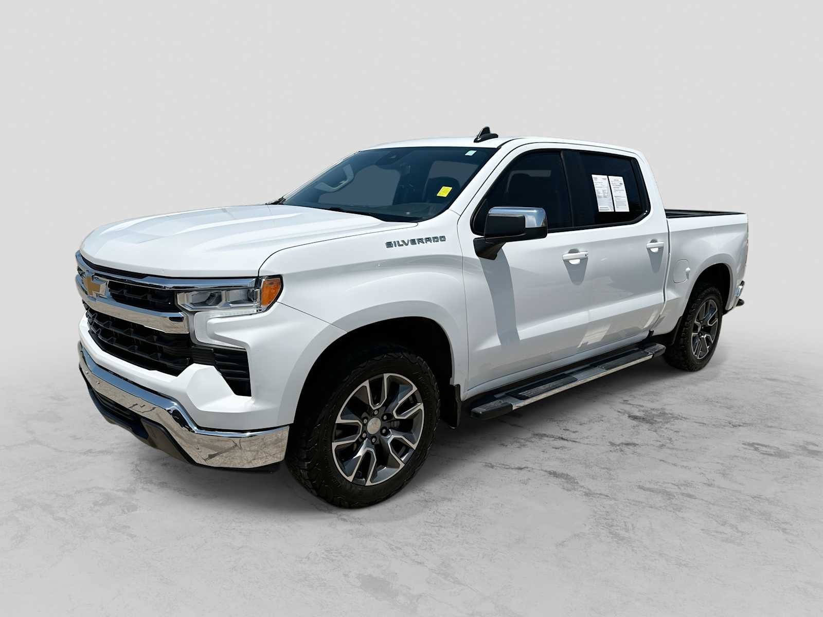 2022 Chevrolet Silverado 1500 2WD Crew Cab Short Bed LT