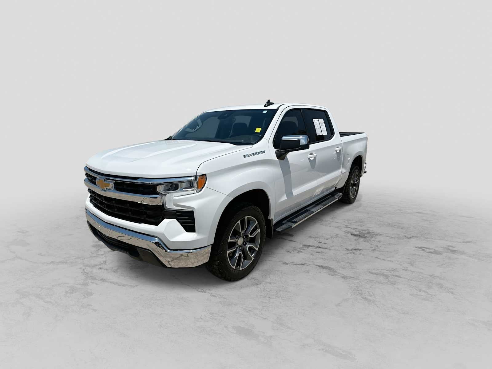 2022 Chevrolet Silverado 1500 2WD Crew Cab Short Bed LT