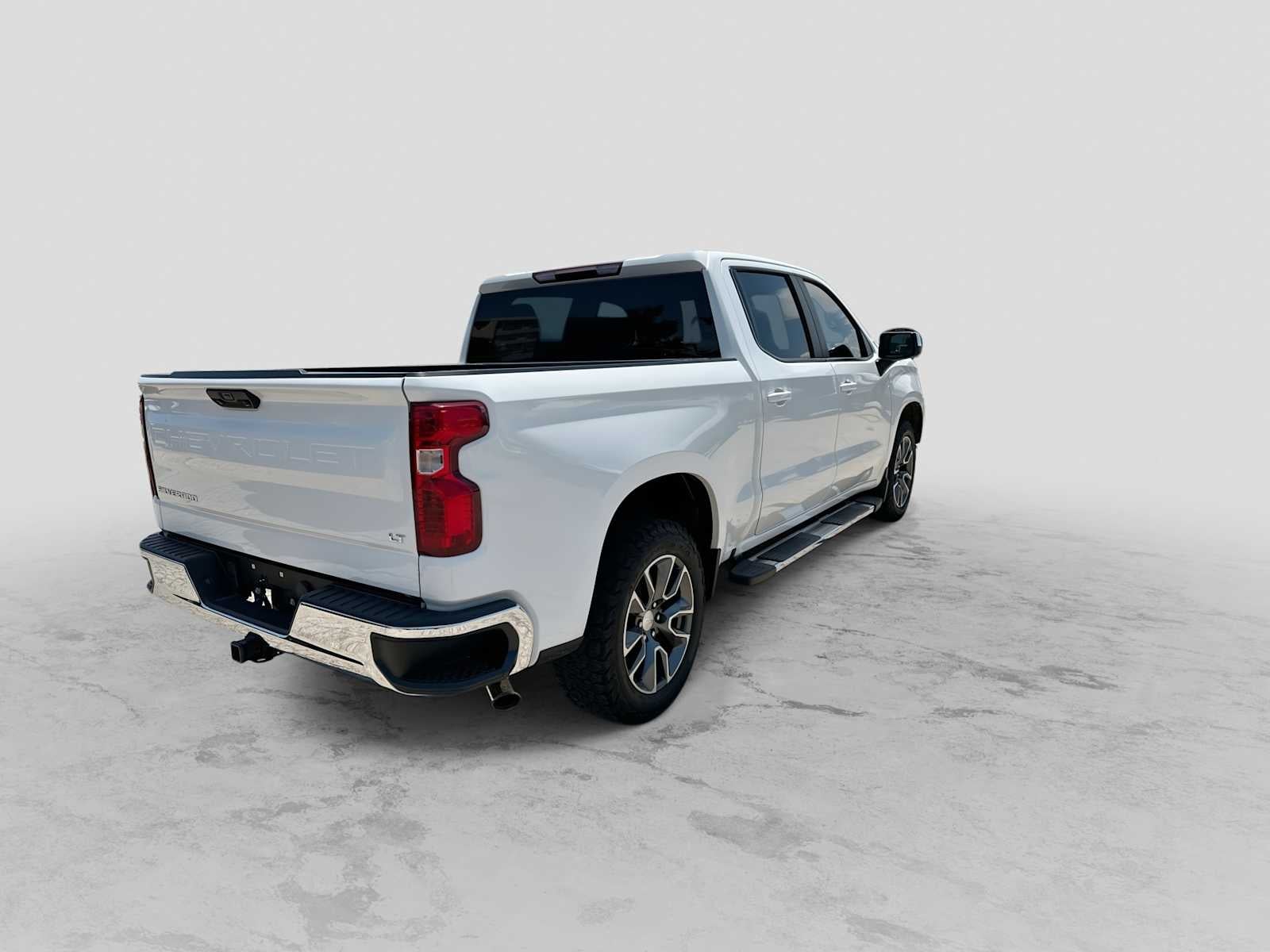 2022 Chevrolet Silverado 1500 2WD Crew Cab Short Bed LT