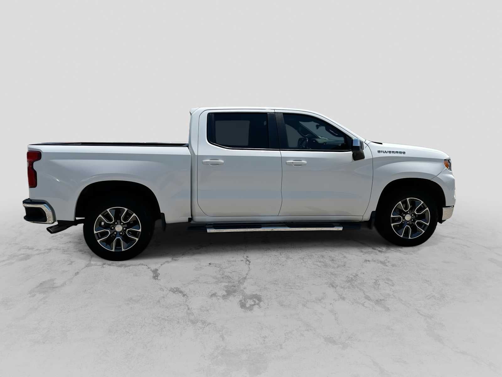 2022 Chevrolet Silverado 1500 2WD Crew Cab Short Bed LT