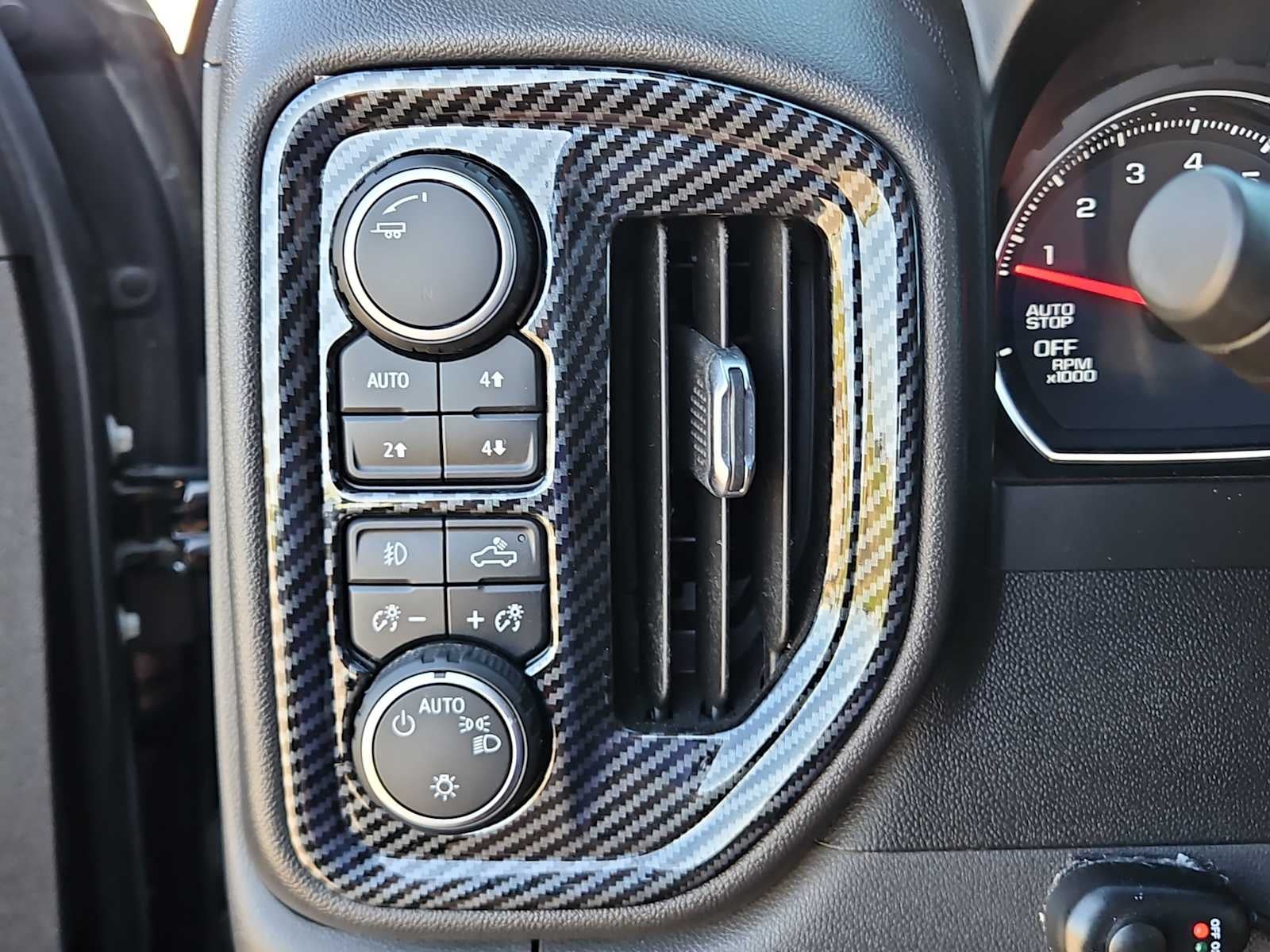 2021 Chevrolet Silverado 1500 4WD Crew Cab Short Bed Custom Trail Boss