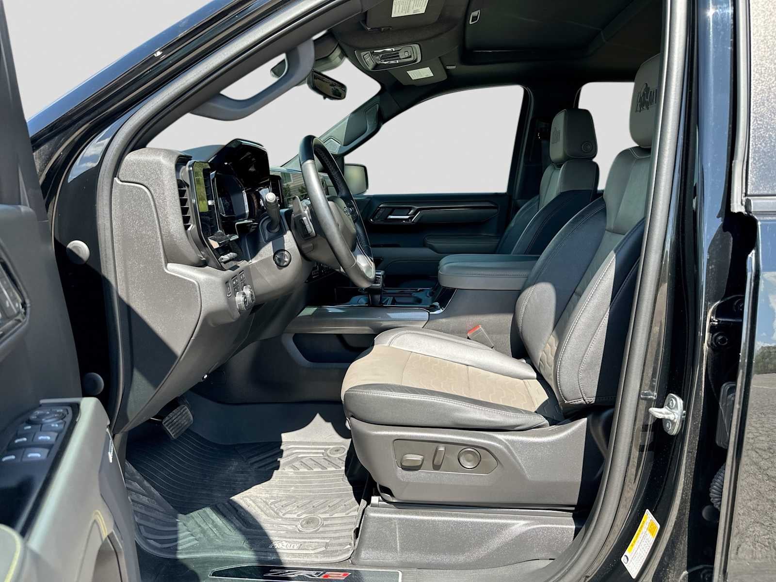 2023 Chevrolet Silverado 1500 4WD Crew Cab Short Bed ZR2