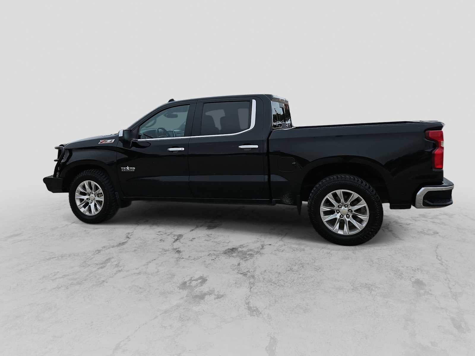 2022 Chevrolet Silverado 1500 LTD 4WD Crew Cab Short Bed LTZ