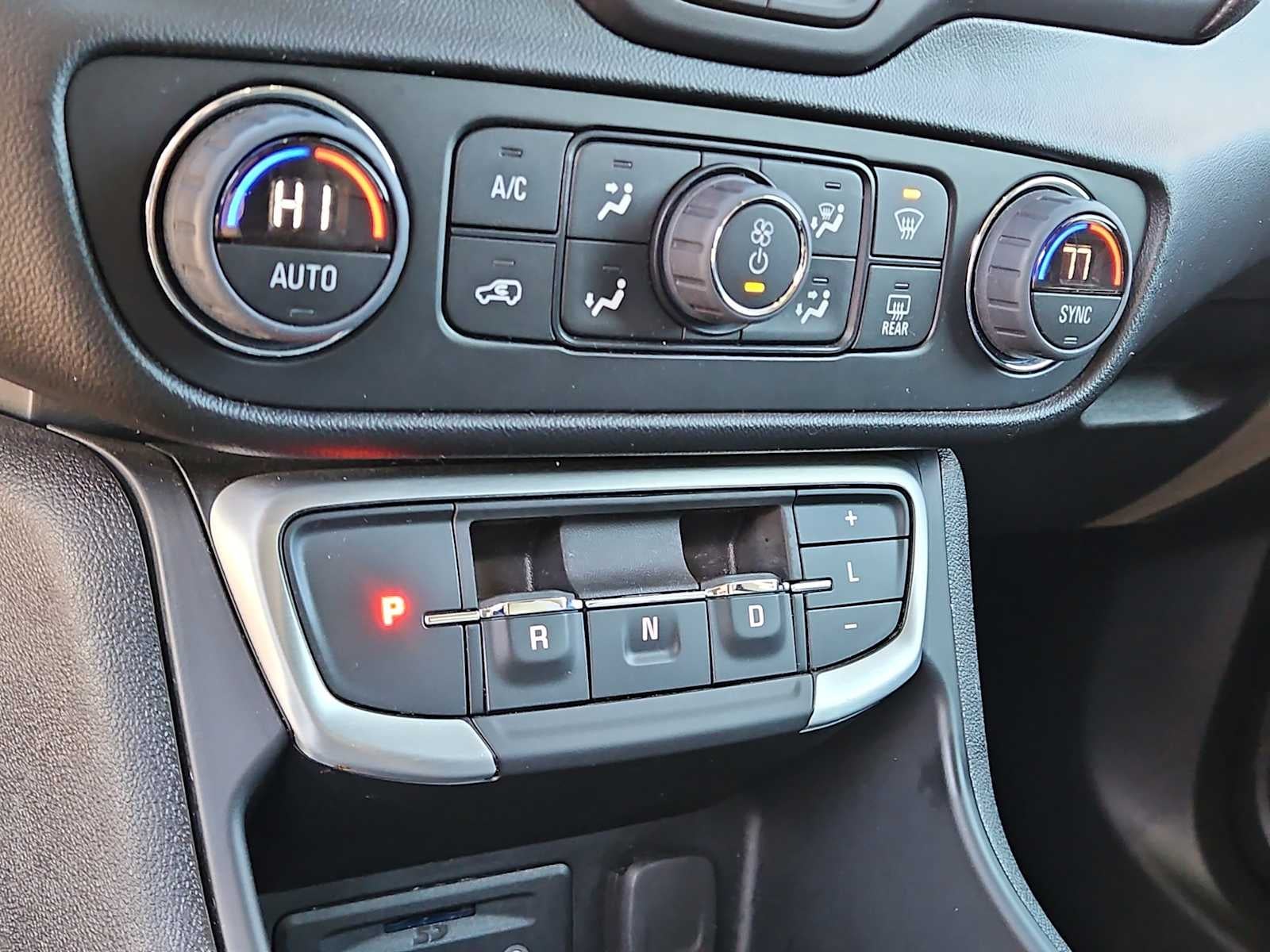 2024 GMC Terrain FWD SLT