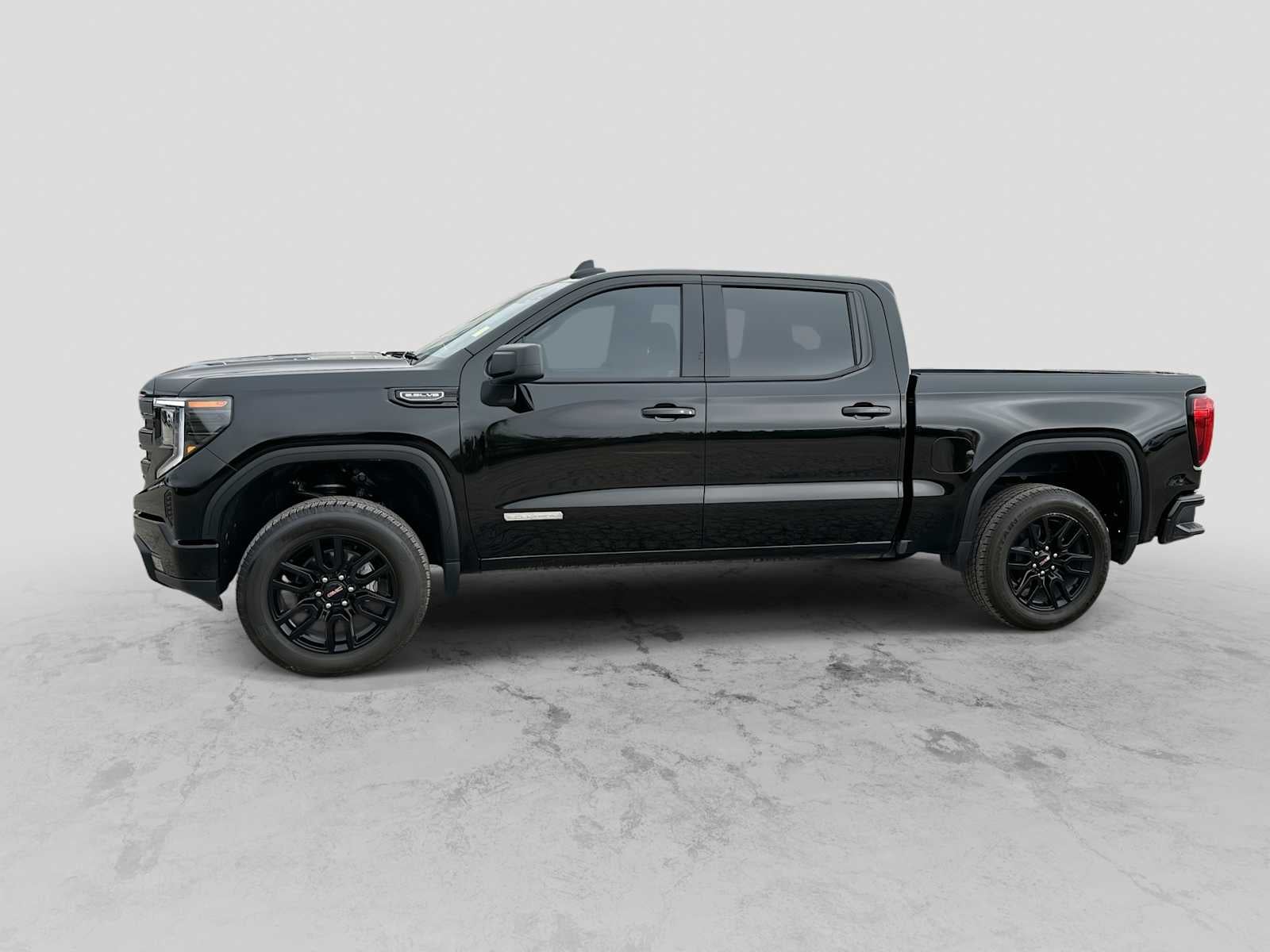 2026 GMC Sierra 1500 Crew Cab, Short Bed, Elevation, RWD