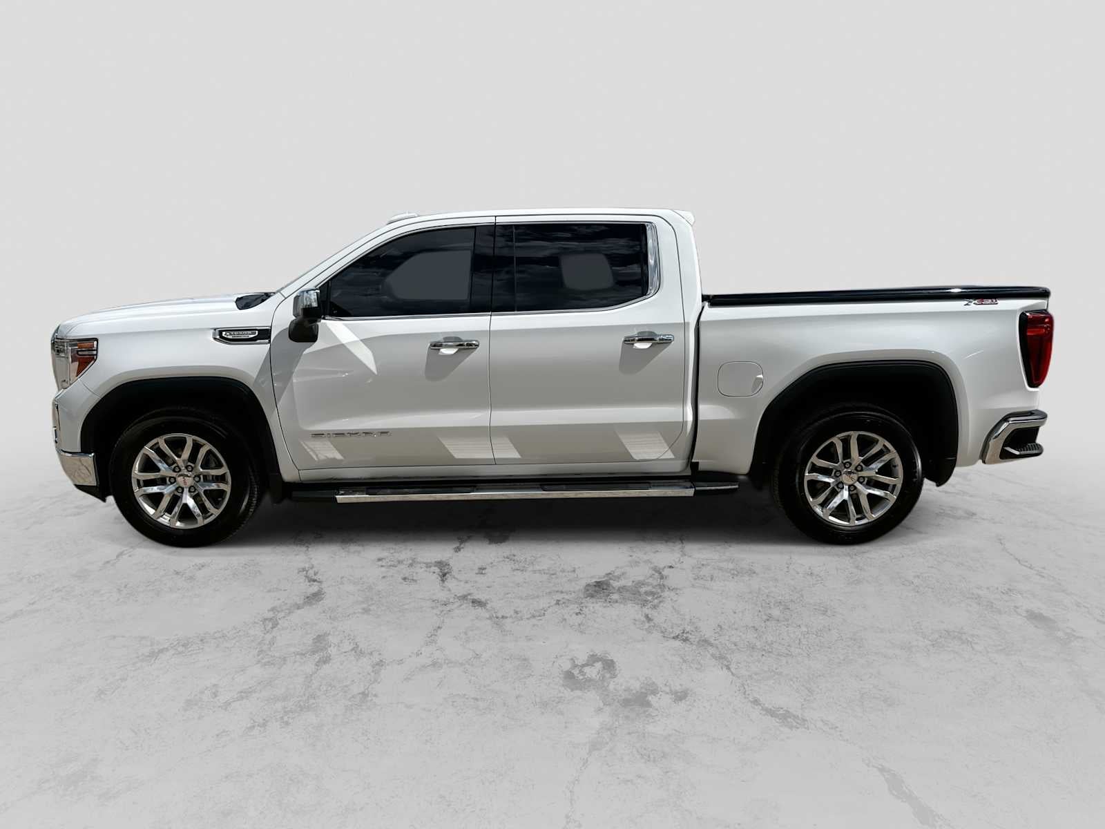 2021 GMC Sierra 1500 4WD Crew Cab Short Box SLT