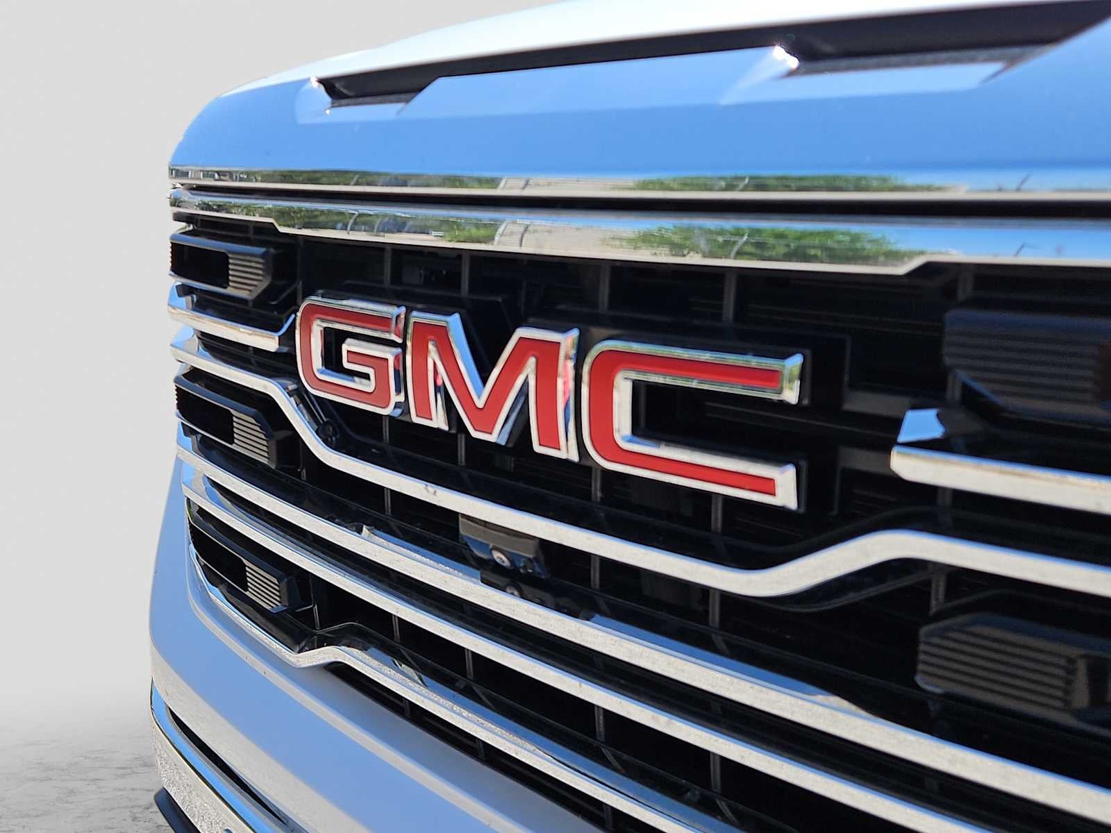 2023 GMC Sierra 1500 4WD Crew Cab Short Box SLT