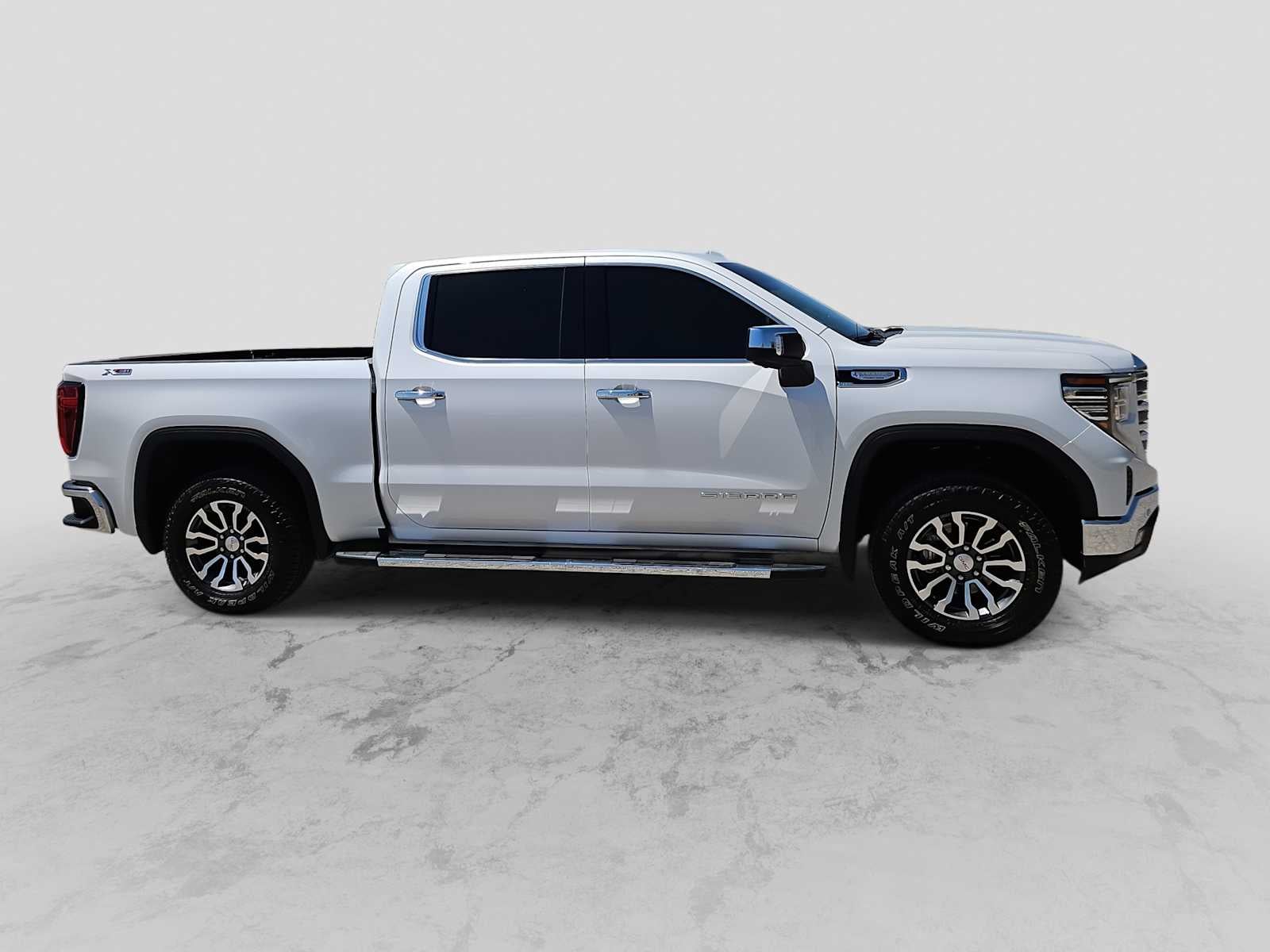 2023 GMC Sierra 1500 4WD Crew Cab Short Box SLT