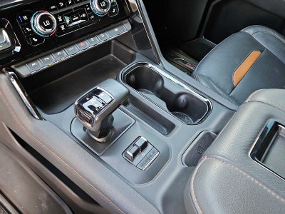 2022 GMC Sierra 1500 4WD Crew Cab Short Box AT4