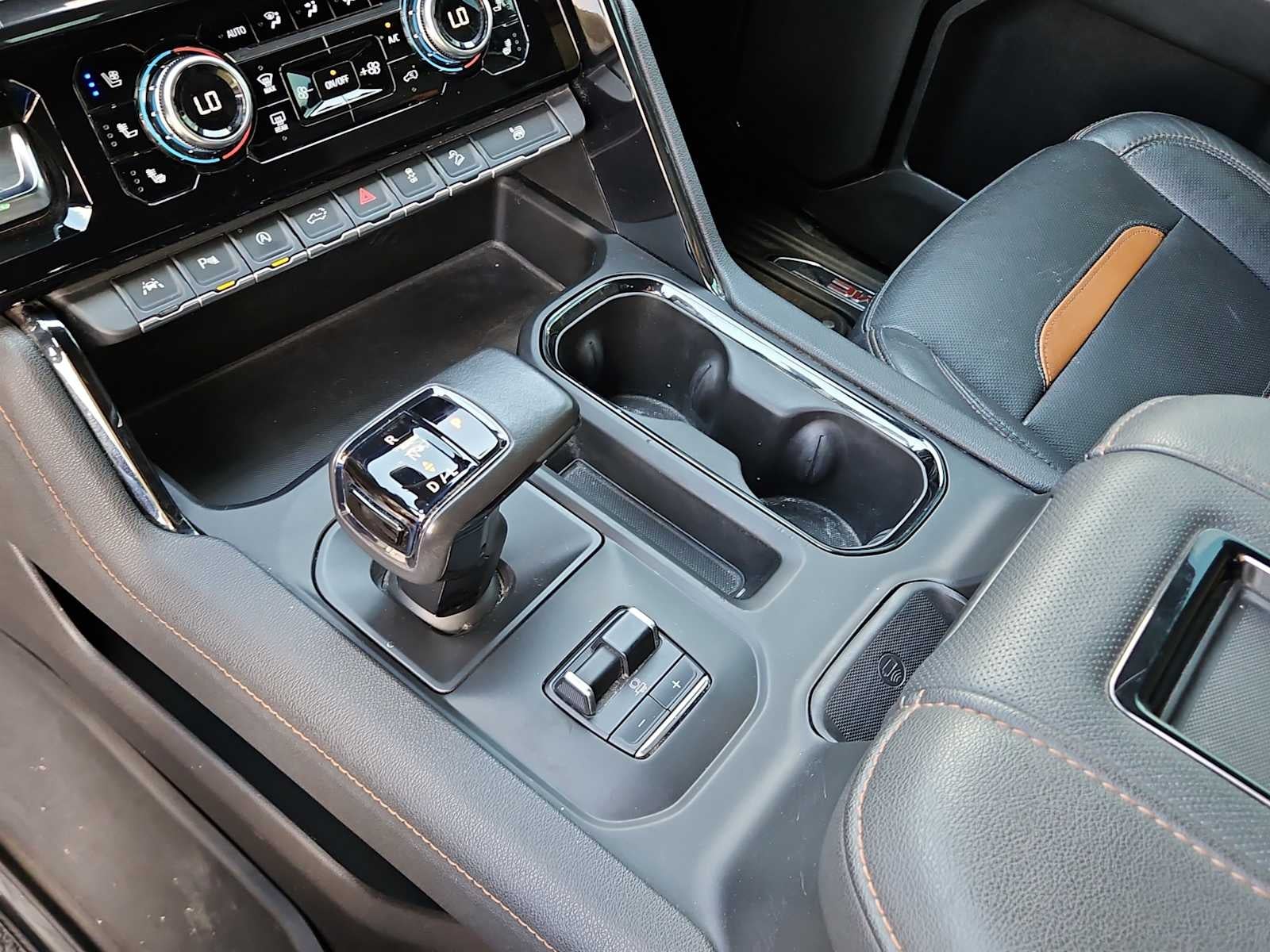 2022 GMC Sierra 1500 4WD Crew Cab Short Box AT4