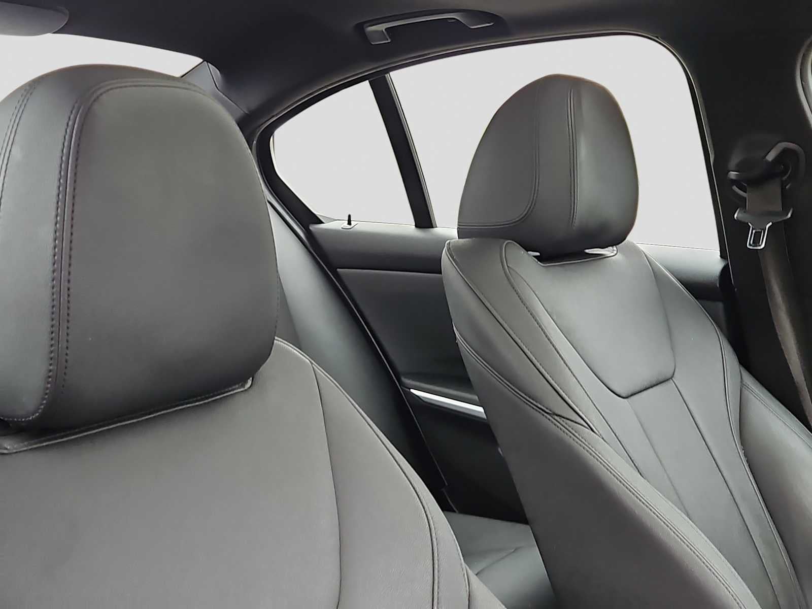 2021 BMW 330i 330i Sedan North America