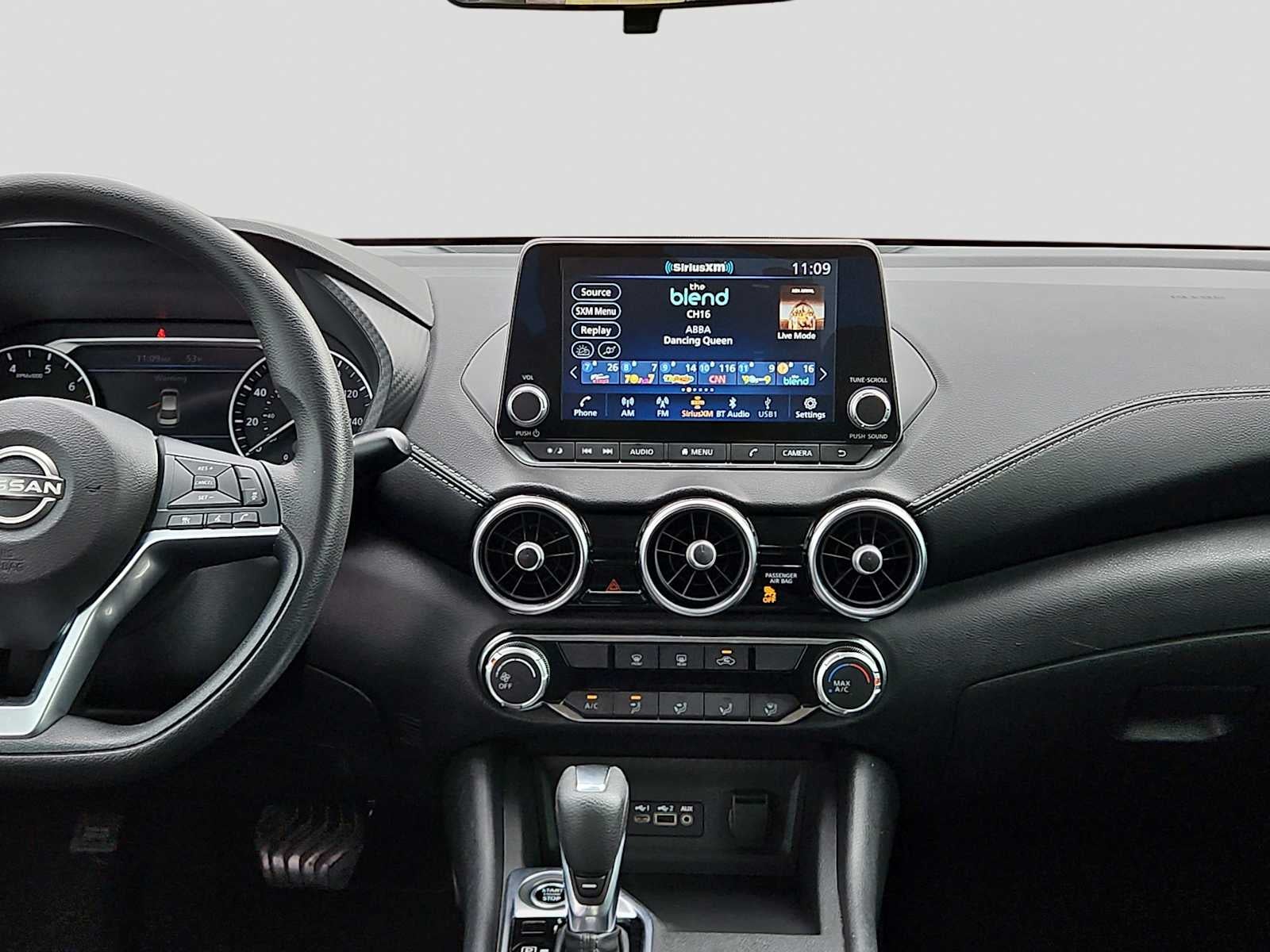 2024 Nissan Sentra SV Xtronic CVT