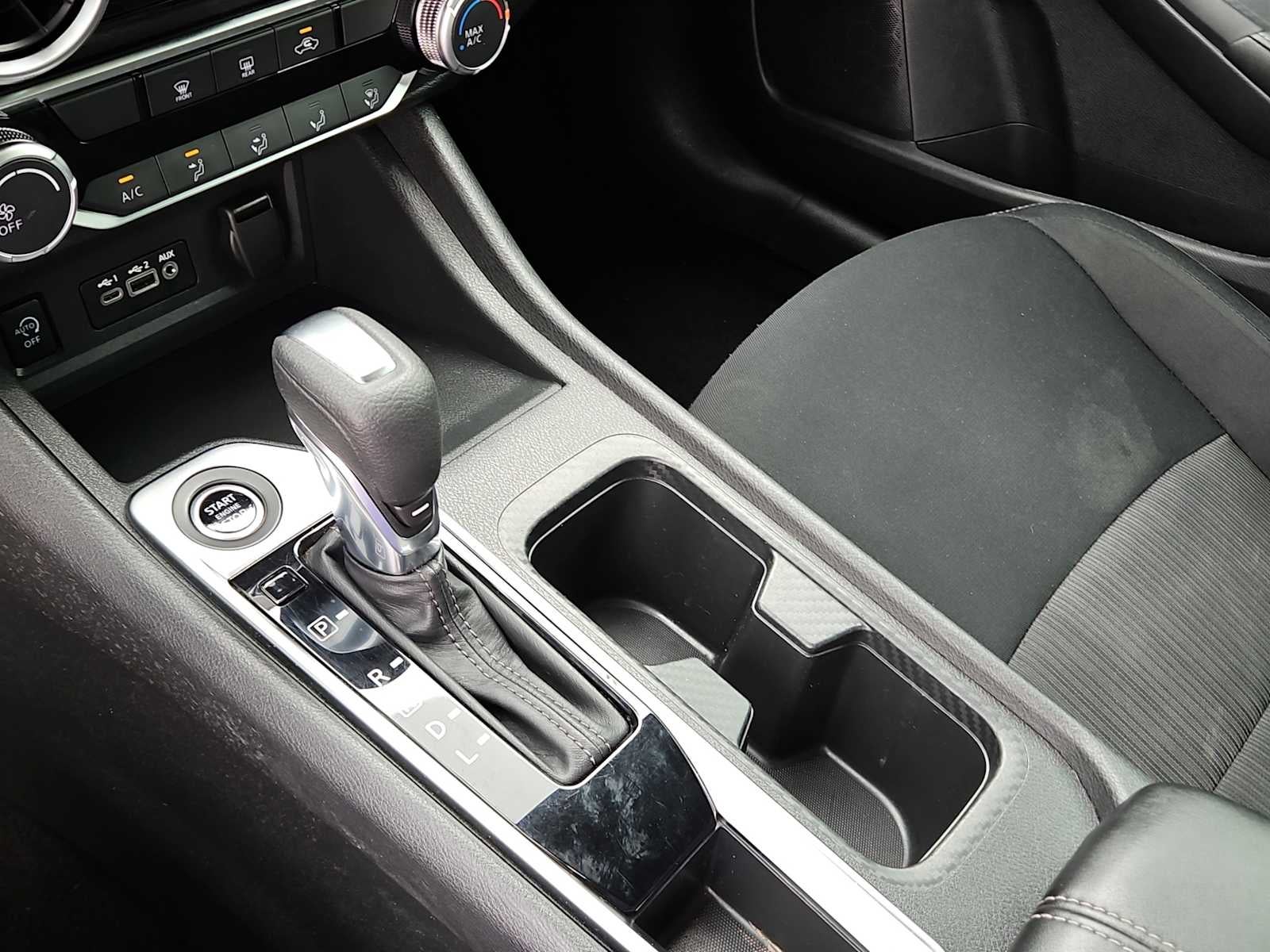 2024 Nissan Sentra SV Xtronic CVT