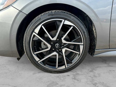 2024 Nissan Sentra SR Xtronic CVT