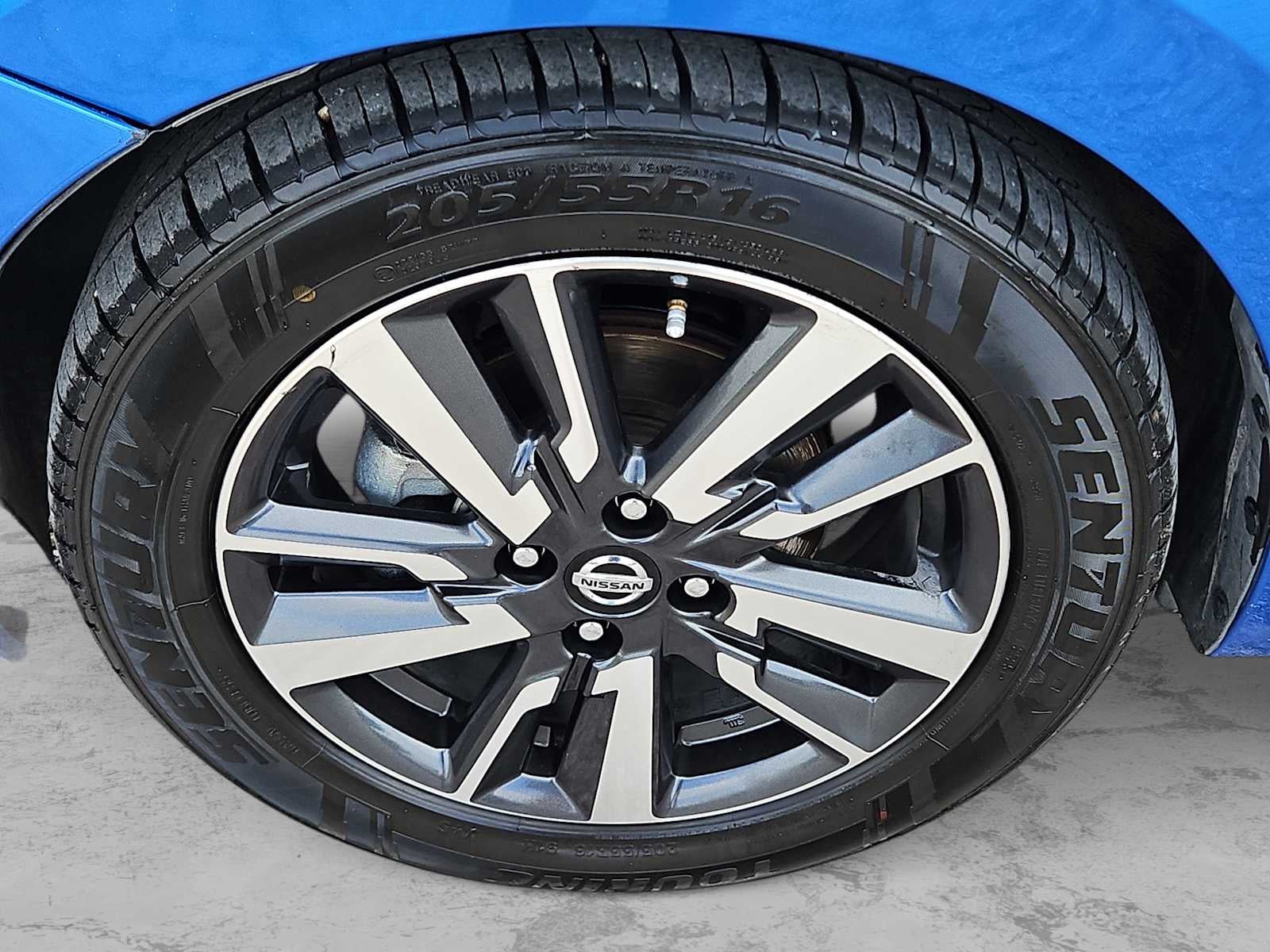 2021 Nissan Versa SV Xtronic CVT