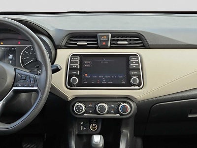 2021 Nissan Versa SV Xtronic CVT