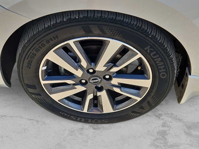 2024 Nissan Versa 1.6 SV