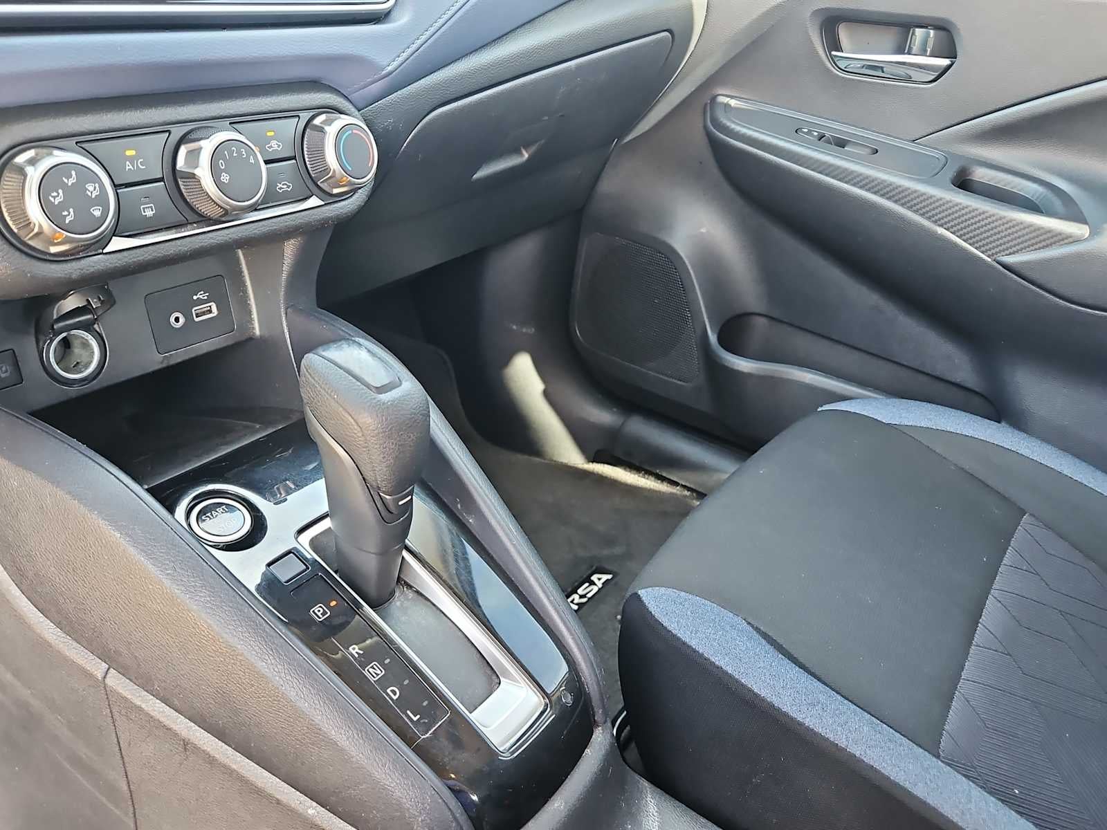 2024 Nissan Versa 1.6 SV