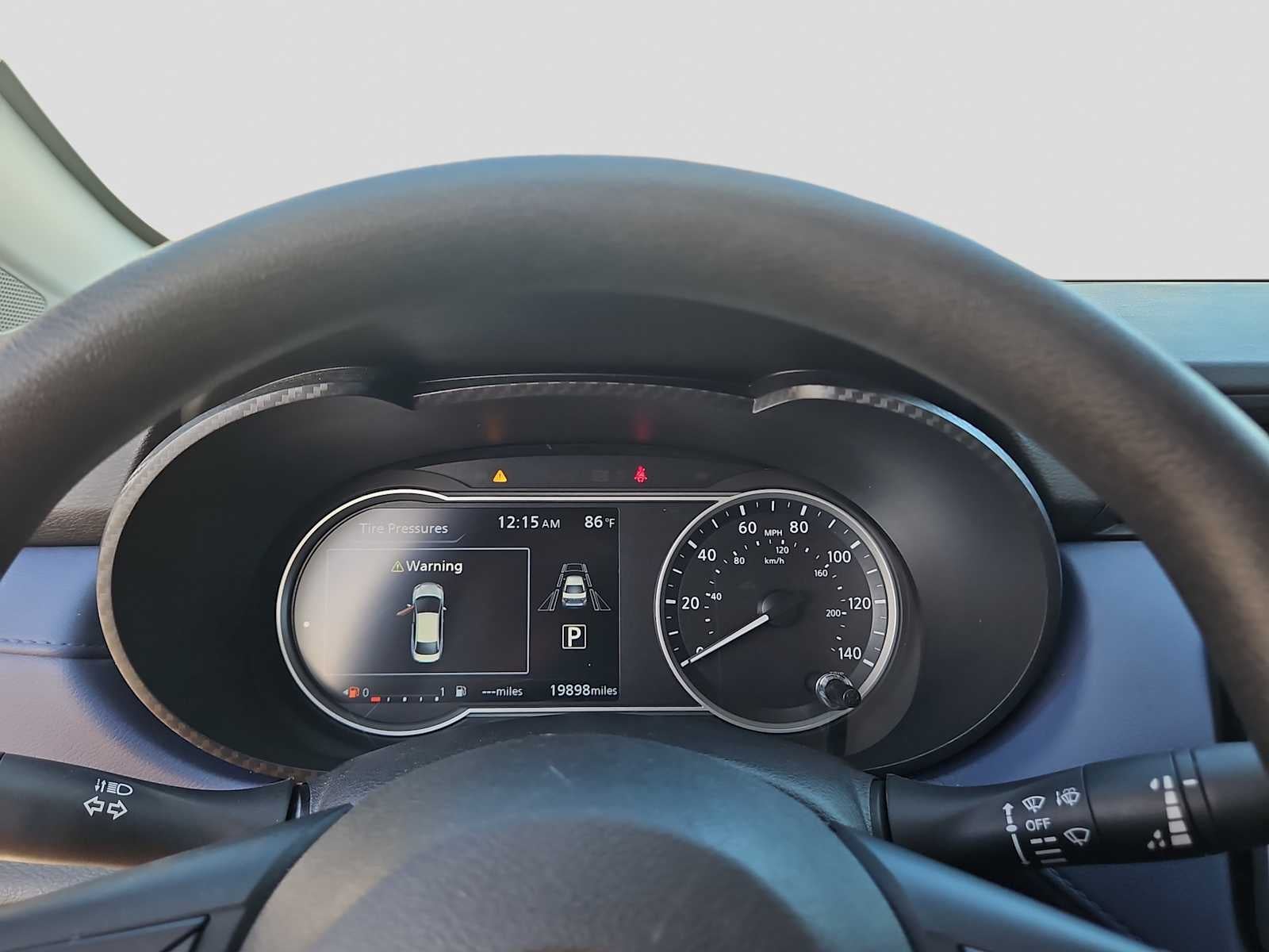 2024 Nissan Versa 1.6 SV