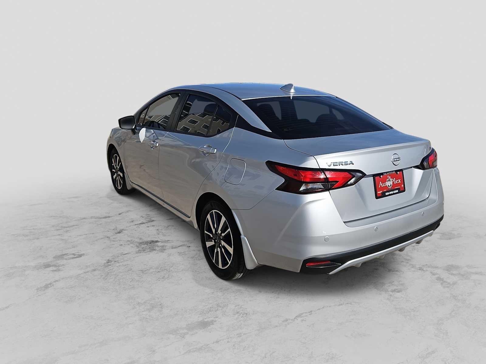 2024 Nissan Versa 1.6 SV