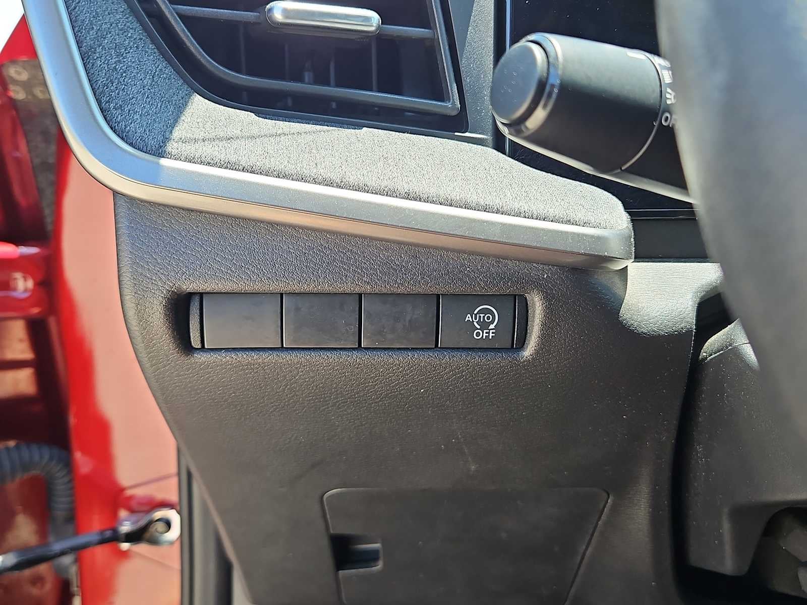 2025 Nissan Kicks SV FWD