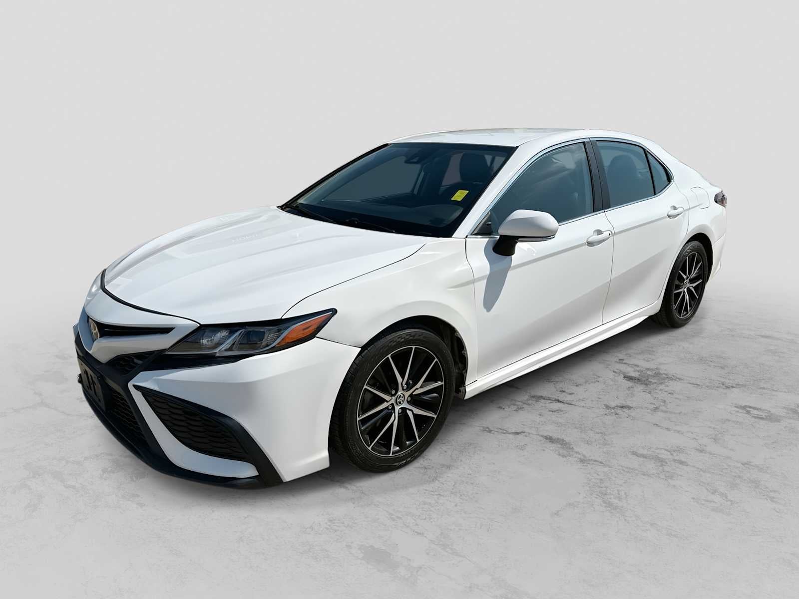 2022 Toyota Camry SE Auto