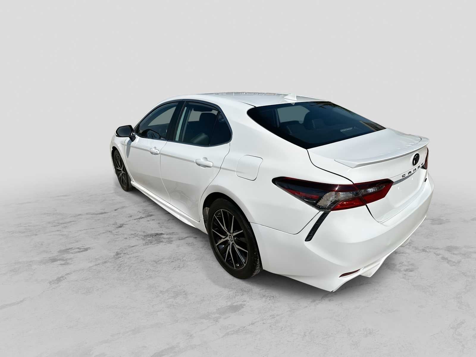 2022 Toyota Camry SE Auto