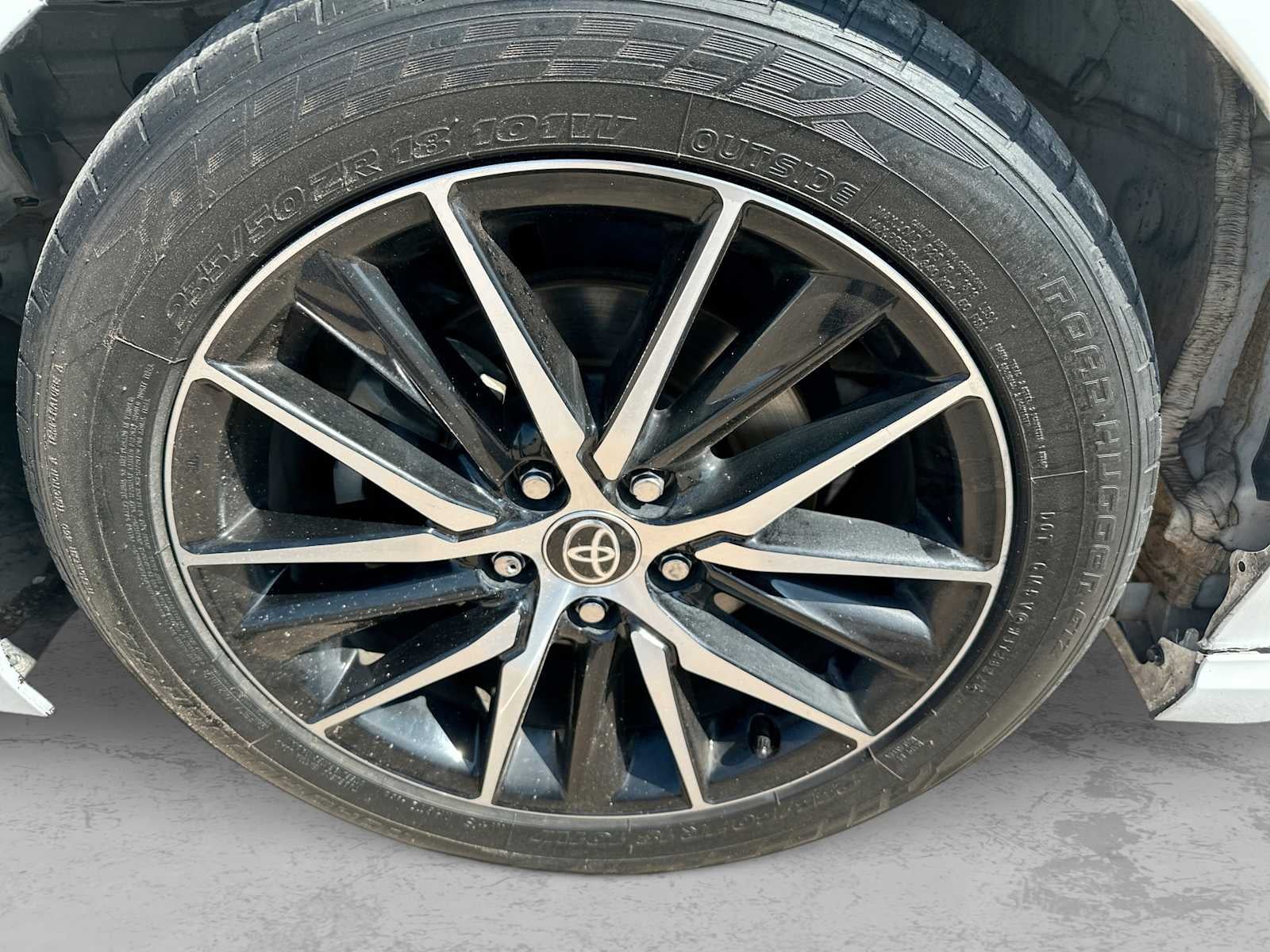 2022 Toyota Camry SE Auto