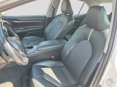 2022 Toyota Camry SE Auto