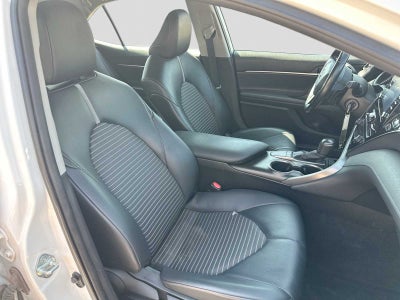 2022 Toyota Camry SE Auto