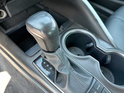 2022 Toyota Camry SE Auto