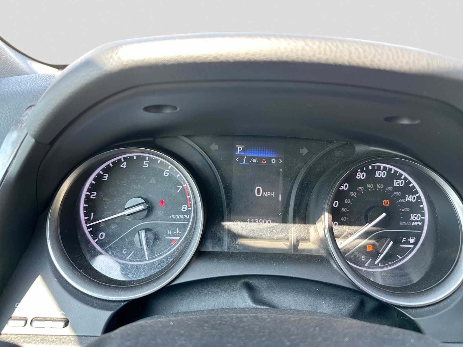 2022 Toyota Camry SE Auto