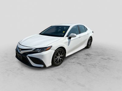 2022 Toyota Camry SE Auto