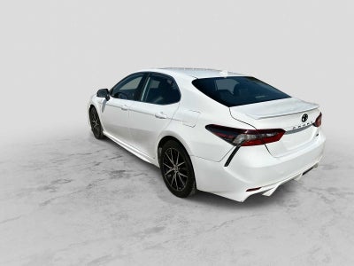2022 Toyota Camry SE Auto