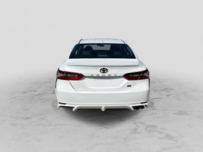 2022 Toyota Camry SE Auto