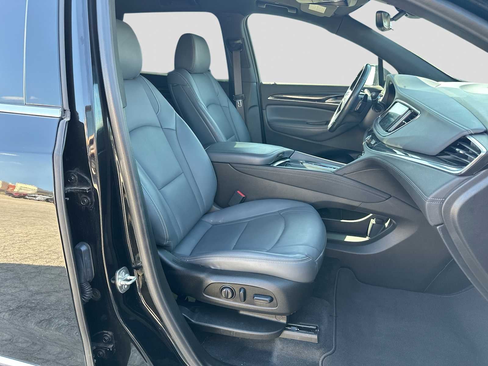 2024 Buick Enclave Essence FWD