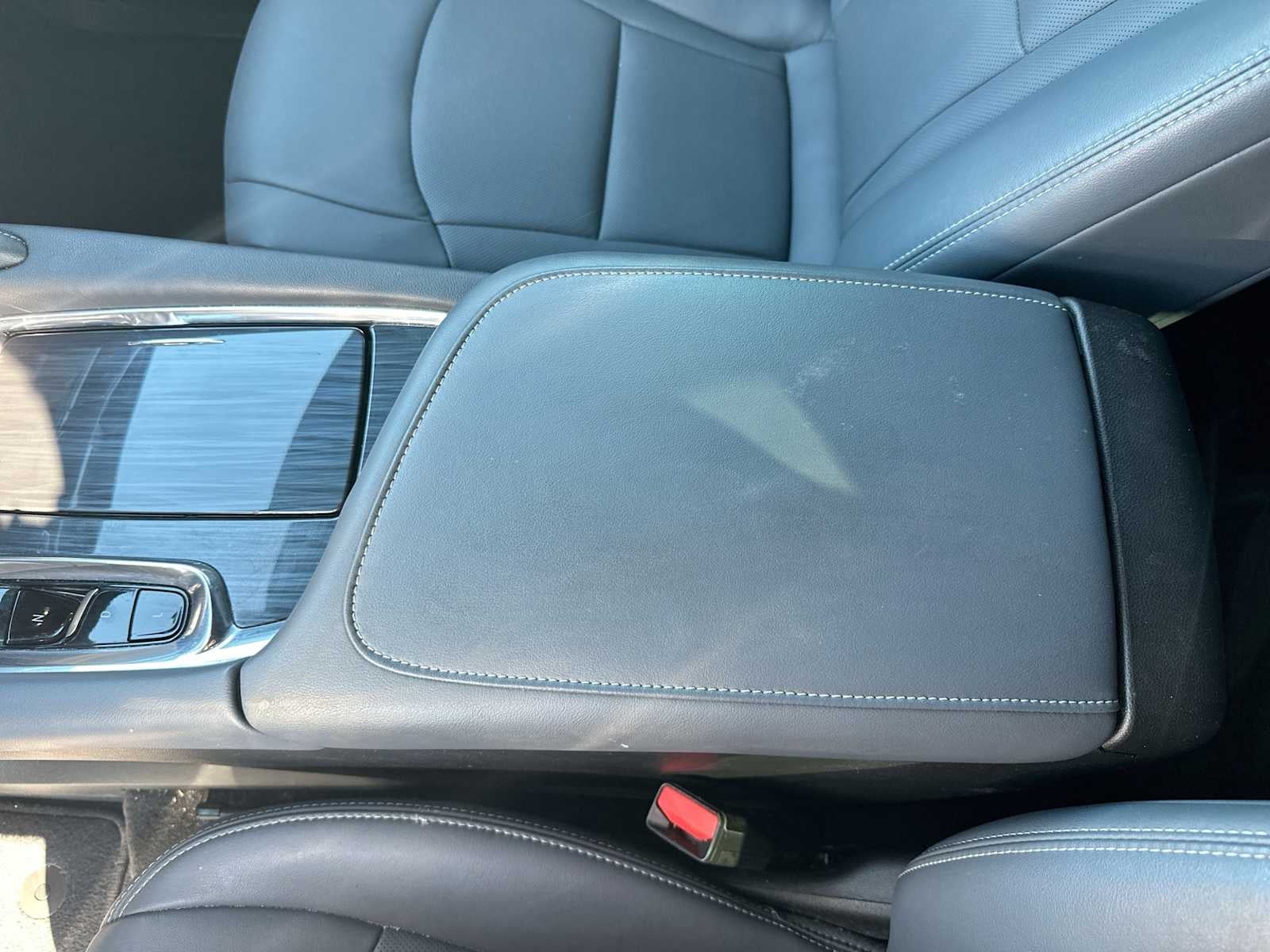 2024 Buick Enclave Essence FWD