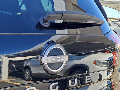 2025 Nissan Rogue SV FWD