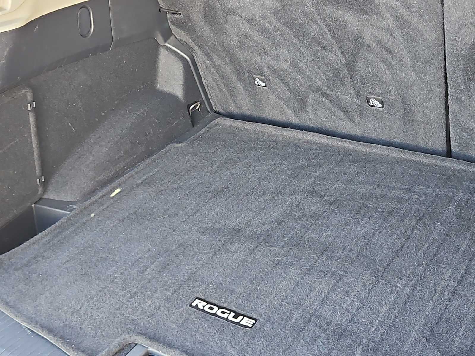 2025 Nissan Rogue SV FWD